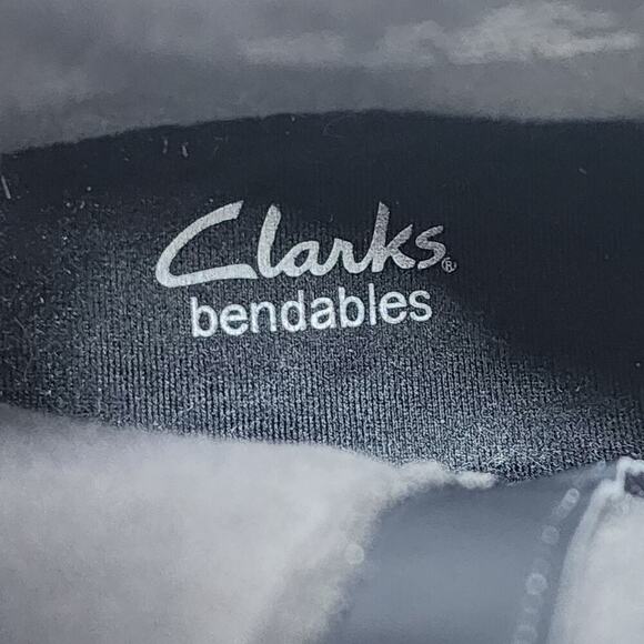 Clarks Bendables Womens Boots Gray Suede Zip Winter Faux Fur Top Ankle US 7M - Picture 7 of 8